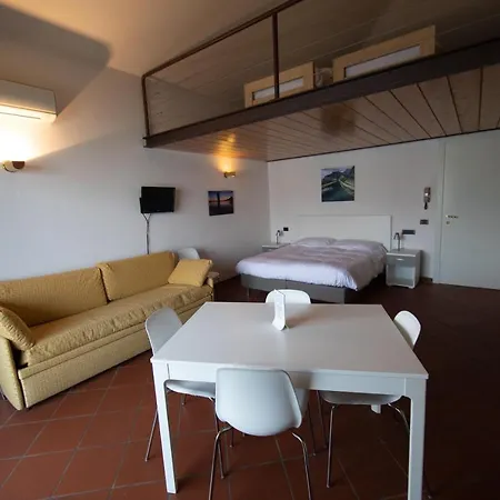 Sporting 3* Malcesine