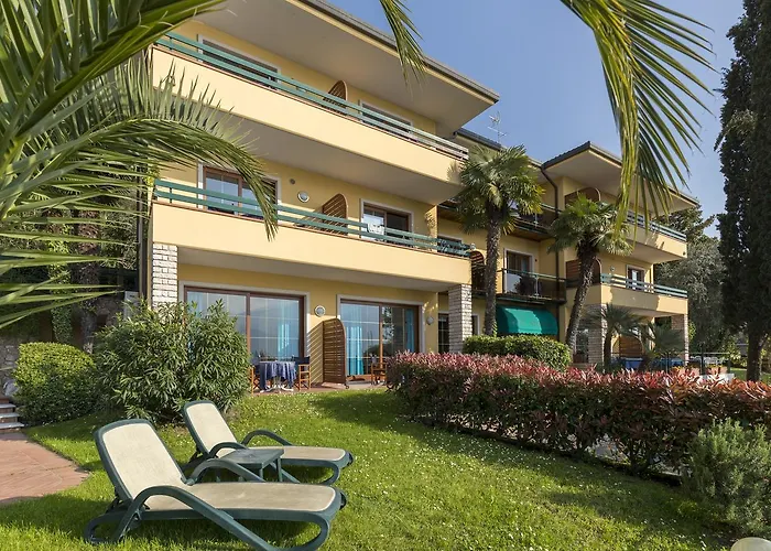 Aparthotel Sporting 3*